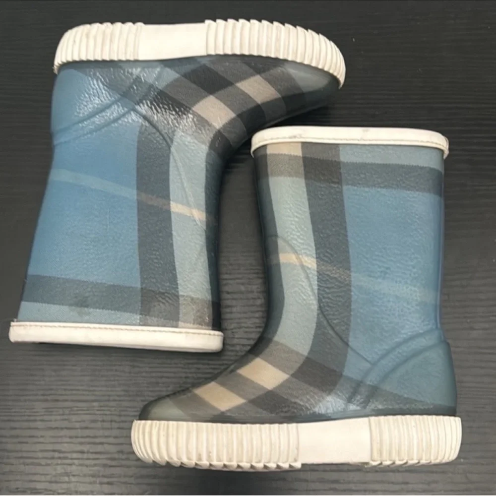 Authentic Burberry luxury designer signature novacheck waterproof rain boots 8.5